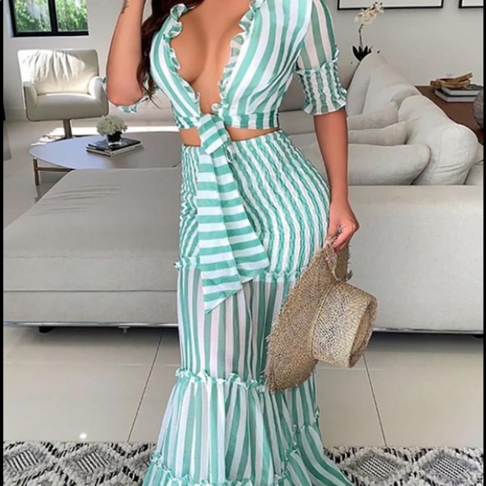 Pleated set